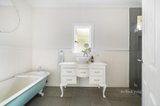 https://images.listonce.com.au/custom/160x/listings/4-adams-street-murrumbeena-vic-3163/227/01718227_img_11.jpg?nIWzbZ9M5mE