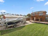 https://images.listonce.com.au/custom/160x/listings/4-anna-court-lara-vic-3212/366/01552366_img_10.jpg?W5JZr71-P0g