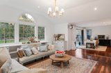 https://images.listonce.com.au/custom/160x/listings/4-applegum-close-croydon-hills-vic-3136/646/01705646_img_07.jpg?S9-3XEzOdWM