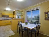 https://images.listonce.com.au/custom/160x/listings/4-ash-grove-oak-park-vic-3046/598/00847598_img_04.jpg?HlWF2VA50TQ