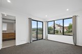 https://images.listonce.com.au/custom/160x/listings/4-assunta-place-lilydale-vic-3140/529/01948529_img_02.jpg?owRJC1pywHY