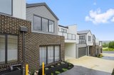 https://images.listonce.com.au/custom/160x/listings/4-assunta-place-lilydale-vic-3140/529/01948529_img_07.jpg?skBJI5lPI5o