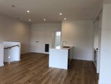 https://images.listonce.com.au/custom/160x/listings/4-auburn-walk-burwood-east-vic-3151/355/01948355_img_08.jpg?4uvM8j3T8eo