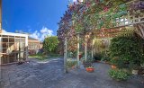 https://images.listonce.com.au/custom/160x/listings/4-augustine-drive-highton-vic-3216/914/01701914_img_09.jpg?jmMw2C-j5ns