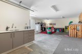 https://images.listonce.com.au/custom/160x/listings/4-bareena-court-mornington-vic-3931/313/01818313_img_15.jpg?jBBWe2UBScQ