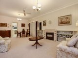 https://images.listonce.com.au/custom/160x/listings/4-barina-crescent-croydon-vic-3136/806/00620806_img_03.jpg?ug-lzNZWC5U