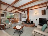 https://images.listonce.com.au/custom/160x/listings/4-barrow-drive-heathmont-vic-3135/743/00620743_img_03.jpg?lwr7nq3KK-Q
