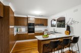 https://images.listonce.com.au/custom/160x/listings/4-beresford-close-doncaster-east-vic-3109/007/01972007_img_06.jpg?yVTv_1BWytw