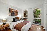 https://images.listonce.com.au/custom/160x/listings/4-beresford-close-doncaster-east-vic-3109/007/01972007_img_10.jpg?p-PySxVrolU