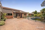 https://images.listonce.com.au/custom/160x/listings/4-berrima-road-donvale-vic-3111/276/01982276_img_08.jpg?c8SdbE_6l5U