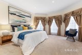 https://images.listonce.com.au/custom/160x/listings/4-blackbird-rise-avondale-heights-vic-3034/409/01956409_img_15.jpg?PrARIKmp0g0