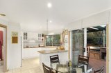 https://images.listonce.com.au/custom/160x/listings/4-blanton-drive-mulgrave-vic-3170/650/01735650_img_04.jpg?DzzMenHKI6s