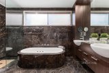 https://images.listonce.com.au/custom/160x/listings/4-bond-street-mount-waverley-vic-3149/804/01782804_img_04.jpg?tsgvtRoizog