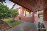 https://images.listonce.com.au/custom/160x/listings/4-boorool-road-kew-east-vic-3102/625/01740625_img_08.jpg?ToFxMRybDIA