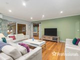 https://images.listonce.com.au/custom/160x/listings/4-boyd-close-mooroolbark-vic-3138/713/01525713_img_09.jpg?dYIu_j3yuz4