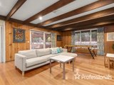 https://images.listonce.com.au/custom/160x/listings/4-boyd-close-mooroolbark-vic-3138/713/01525713_img_12.jpg?ciNIrjhZPBE