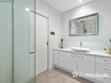 https://images.listonce.com.au/custom/160x/listings/4-boyd-close-mooroolbark-vic-3138/713/01525713_img_14.jpg?nSf9el5Wmuo