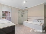 https://images.listonce.com.au/custom/160x/listings/4-boyd-close-mooroolbark-vic-3138/713/01525713_img_18.jpg?evpSGhjll3g