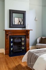 https://images.listonce.com.au/custom/160x/listings/4-boyd-street-albert-park-vic-3206/717/01416717_img_12.jpg?5IGSowHub90