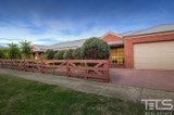 https://images.listonce.com.au/custom/160x/listings/4-bramshaw-crescent-hillside-vic-3037/577/01772577_img_02.jpg?nm8jYTTWVWA