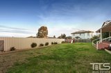 https://images.listonce.com.au/custom/160x/listings/4-bramshaw-crescent-hillside-vic-3037/577/01772577_img_13.jpg?pkD68DauwiI