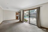 https://images.listonce.com.au/custom/160x/listings/4-brennan-street-mckinnon-vic-3204/564/01929564_img_06.jpg?pcCbpYD90EQ