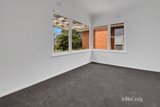 https://images.listonce.com.au/custom/160x/listings/4-brisbane-street-strathmore-vic-3041/876/01836876_img_06.jpg?CFMa5XP9OI4