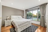 https://images.listonce.com.au/custom/160x/listings/4-broughton-avenue-croydon-vic-3136/565/00638565_img_07.jpg?xyEstZfb8q8