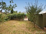 https://images.listonce.com.au/custom/160x/listings/4-cambridge-close-lysterfield-vic-3156/723/01658723_img_10.jpg?X2qkw-10bLU