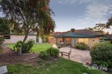 https://images.listonce.com.au/custom/160x/listings/4-carisbrook-crescent-lower-plenty-vic-3093/892/01830892_img_15.jpg?bvbo2XIMKU8