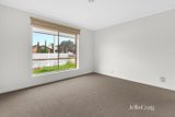 https://images.listonce.com.au/custom/160x/listings/4-carling-court-altona-meadows-vic-3028/900/01948900_img_02.jpg?WJBMgMewe_g