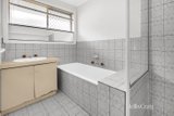 https://images.listonce.com.au/custom/160x/listings/4-carling-court-altona-meadows-vic-3028/900/01948900_img_05.jpg?0bnpi-wKyro
