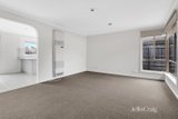 https://images.listonce.com.au/custom/160x/listings/4-carling-court-altona-meadows-vic-3028/900/01948900_img_09.jpg?06QpOxZhY20