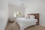 https://images.listonce.com.au/custom/160x/listings/4-carlton-street-mckinnon-vic-3204/582/01048582_img_13.jpg?SFGGCirHaKo