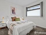 https://images.listonce.com.au/custom/160x/listings/4-caroline-street-kilsyth-vic-3137/023/01526023_img_07.jpg?1Q7L_pW91ug