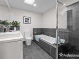 https://images.listonce.com.au/custom/160x/listings/4-caroline-street-kilsyth-vic-3137/023/01526023_img_09.jpg?M3rzL3cnShU