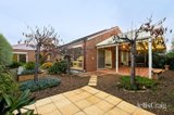 https://images.listonce.com.au/custom/160x/listings/4-carstairs-close-grovedale-vic-3216/275/01937275_img_04.jpg?oqhFDJqJwKY
