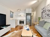 https://images.listonce.com.au/custom/160x/listings/4-cecil-place-south-melbourne-vic-3205/064/01090064_img_03.jpg?Ra34BysQhSk