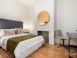 https://images.listonce.com.au/custom/160x/listings/4-cecil-place-south-melbourne-vic-3205/064/01090064_img_06.jpg?uwxPGxo4vVo
