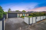 https://images.listonce.com.au/custom/160x/listings/4-chandler-road-glen-waverley-vic-3150/858/01022858_img_02.jpg?RYARFwuQEGg