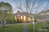 https://images.listonce.com.au/custom/160x/listings/4-chatsworth-quadrant-templestowe-lower-vic-3107/602/01751602_img_02.jpg?B0VJwxAcvfY