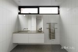 https://images.listonce.com.au/custom/160x/listings/4-chatsworth-road-prahran-vic-3181/594/01908594_img_16.jpg?3JwY-Vd_eac