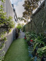 https://images.listonce.com.au/custom/160x/listings/4-churchill-street-kew-vic-3101/632/00967632_img_17.jpg?nAuF-W1IULg