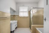 https://images.listonce.com.au/custom/160x/listings/4-cloverlea-court-blackburn-vic-3130/310/01504310_img_11.jpg?VP--y73vqrM