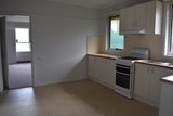 https://images.listonce.com.au/custom/160x/listings/4-collins-street-heidelberg-heights-vic-3081/325/01702325_img_04.jpg?p4kwph1mPjU
