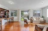 https://images.listonce.com.au/custom/160x/listings/4-cornish-road-burwood-east-vic-3151/817/01564817_img_03.jpg?FaGKdZUWiV4