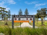 https://images.listonce.com.au/custom/160x/listings/4-correa-street-altona-vic-3018/957/01203957_img_17.jpg?Rhx7J7GAris