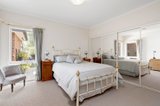 https://images.listonce.com.au/custom/160x/listings/4-cotswold-court-chirnside-park-vic-3116/475/01585475_img_13.jpg?t1oF7iYHYcs