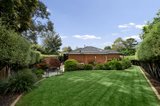 https://images.listonce.com.au/custom/160x/listings/4-cotswold-court-chirnside-park-vic-3116/475/01585475_img_18.jpg?i4K4CHURpAI