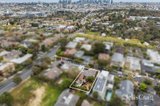 https://images.listonce.com.au/custom/160x/listings/4-cradley-avenue-kew-vic-3101/399/01811399_img_11.jpg?ChRCwndIplY